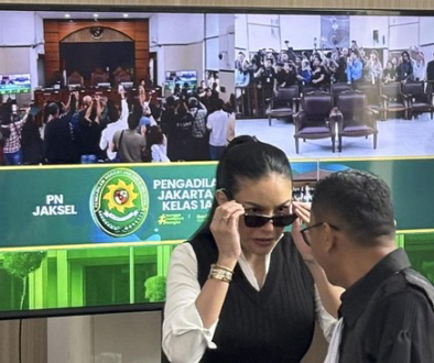 nikita-mirzani-1759991048192_169